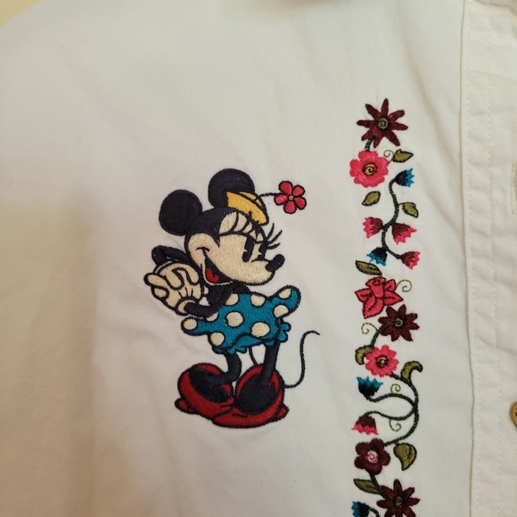 Vintage Disney Minny and Mickey Embroidered Button Down - Picture 12 of 15